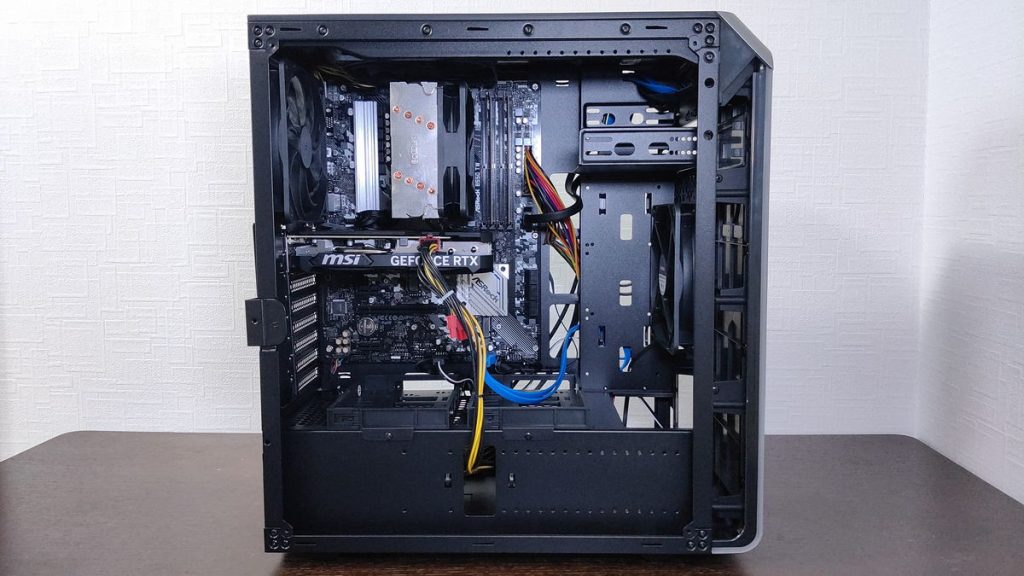 PCケース サイドパネル 役割 2